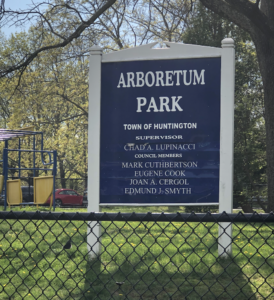 Sign for Arboretum Park